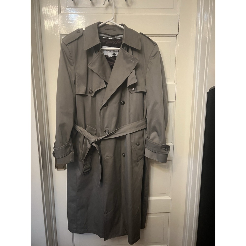 VTG London Fog Towne Trench Coat 42R Beige Belted Full Length Men's